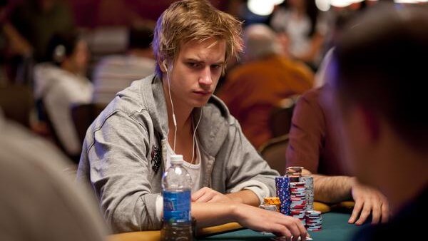 Viktor ‘Isildur1’ Blom
