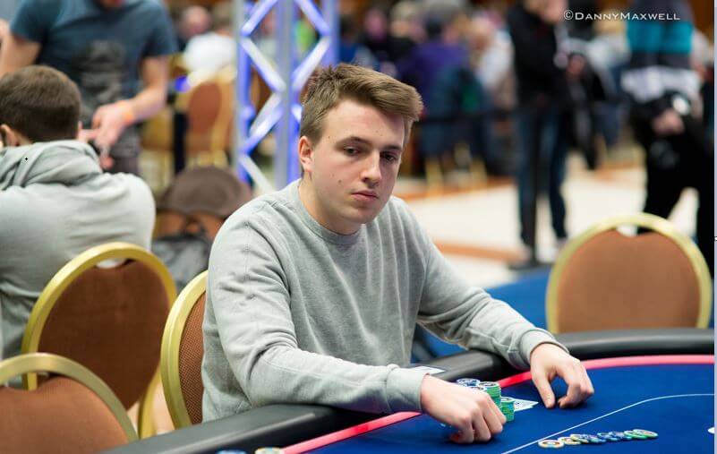 MTT Report - €urop€an Defeats SmilleThHero In The Titans Event